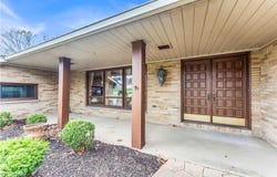 6125 Hillside Road, Independence, OH 44131