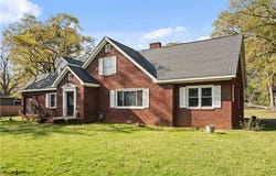 108 W Hampton Avenue, Honea Path, SC 29654