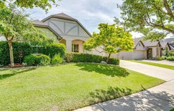 220 Parkview Drive, Aledo, TX 76008
