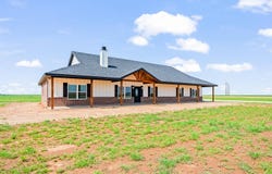9334 County Rd 5330, Shallowater, TX 79363