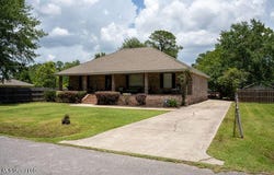 6816 Natchez Street, Biloxi, MS 39532