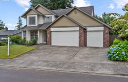 910 NW 22ND AVE, Camas, WA 98607