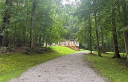 106 Painter Ln, Lancaster Twp, PA 16037