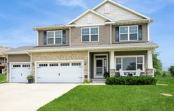 1693 Lakeview Drive, Pleasant Hill, IA 50327