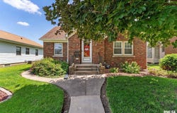 2424 18TH Avenue A, Moline, IL 61265