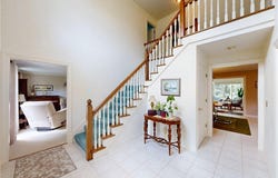 462 Lowell Drive, Highland Heights, OH 44143