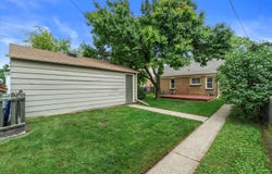 3227 N 79th St, Milwaukee, WI 53222