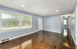 9805 E Gregory Boulevard, Raytown, MO 64138