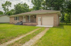 212 N School Street, Goodman, MO 64843
