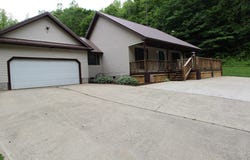 255 Hilton Hollow Road, Hager Hill, KY 41222