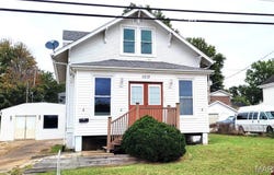 1213 E 5th Street, Washington, MO 63090
