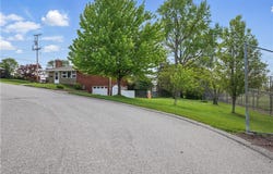 5340 Wolfe Dr, Baldwin Boro, PA 15236