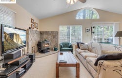 24030 Hitching Post Rd, Sonora, CA 95370