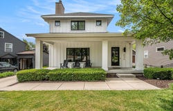 2234 Lake Drive SE, East Grand Rapids, MI 49506