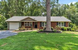 115 E Brookwood Lane, Cowpens, SC 29330