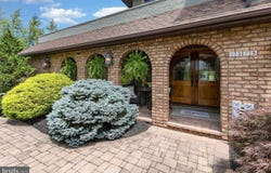 1375 DETWILER DRIVE, YORK, PA 17404
