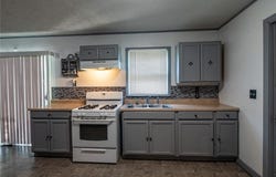 2409 W 1st Street, Coffeyville, KS 67337