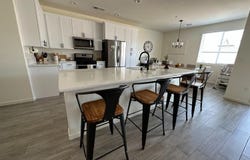 1326 Sawtooth Place W, Hanford, CA 93230