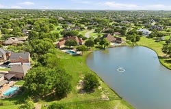 220 Meadow Lake Court, Double Oak, TX 75077