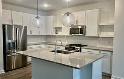 822 Meadow Lake Drive, Elyria, OH 44035