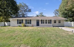 14 Dennis Lane, Wareham, MA 02571