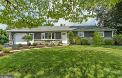 104 HERSHEY ROAD, LITITZ, PA 17543