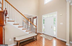 5901 JOHN FRIES DRIVE, MACUNGIE, PA 18062