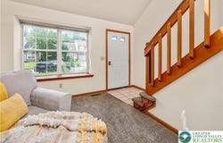 2721 Victoria Lane, Easton, PA 18045
