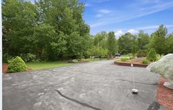 5 Johns Drive, Hooksett, NH 03106