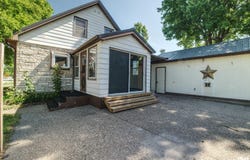 1221 4TH Street, Camanche, IA 52730