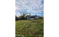 900 W Broadway St, Lenoir City, TN 37771