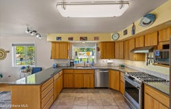 16691 W Hollister Hills Dr, Hauser, ID 83854