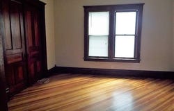 518 S Lucas St, IowaCity, IA 52240
