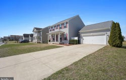62 DEERBERRY DRIVE, MAGNOLIA, DE 19962