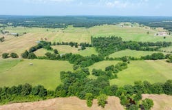 Floral Road, Pleasant Plains, AR 72501