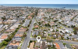 945 10th Street, Huntington Beach, CA 92648