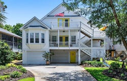 104 NE 27th Street, Oak Island, NC 28465