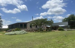1109 Ashley Avenue, Llano, TX 78643