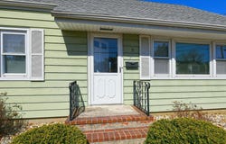 9 Fern Place, Greenlawn, NY 11740