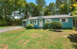 4 Reed Place, East Greenwich, RI 02818
