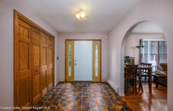 94 Tanglewood Road, West Hurley, NY 12491
