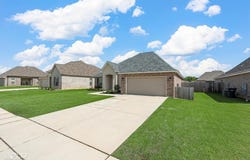 130 St Edmunds Way, Bossier City, LA 71111