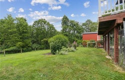 1556 Washington Rd, Washington Twp, PA 15613