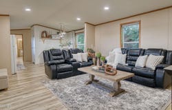 112 S Cheyenne Ave, Moorcroft, WY 82721
