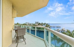 2650 Lake Shore Drive, Riviera Beach, FL 33404