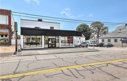 577 Warren Avenue, East Providence, RI 02914