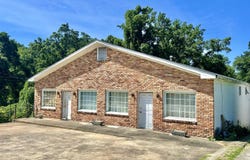 47 W Church, Elberton, GA 30635