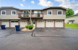 14205 44th Place N, Plymouth, MN 55446