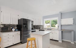 10 Heather Lane, Hopkinton, RI 02832