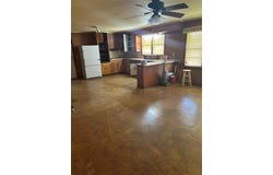 1015 W Hamilton, Olney, TX 76374